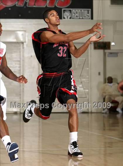Thumbnail 2 in Leuzinger vs. Centennial (Tip-Off Classic) photogallery.