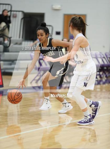 Thumbnail 3 in Central @ Watertown (Watertown Christmas Tournament) photogallery.