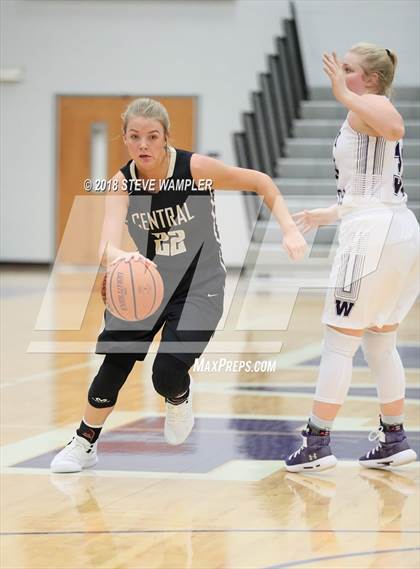 Thumbnail 2 in Central @ Watertown (Watertown Christmas Tournament) photogallery.