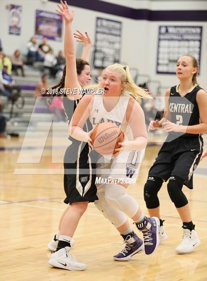Thumbnail 1 in Central @ Watertown (Watertown Christmas Tournament) photogallery.