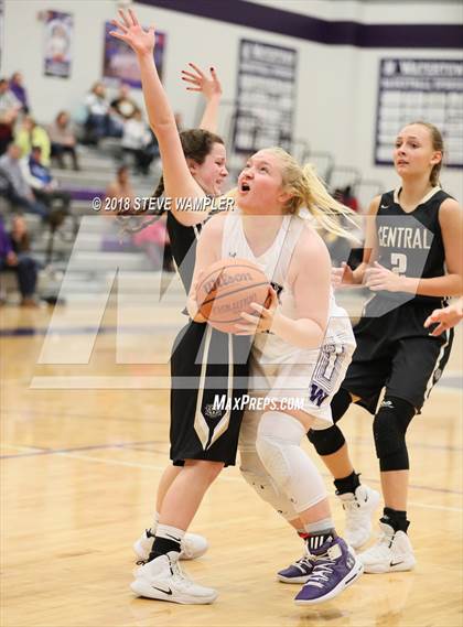 Thumbnail 2 in Central @ Watertown (Watertown Christmas Tournament) photogallery.