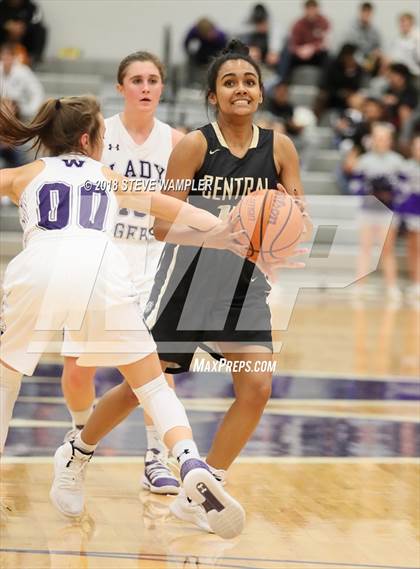 Thumbnail 3 in Central @ Watertown (Watertown Christmas Tournament) photogallery.