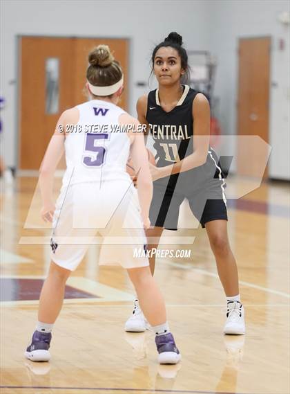 Thumbnail 3 in Central @ Watertown (Watertown Christmas Tournament) photogallery.