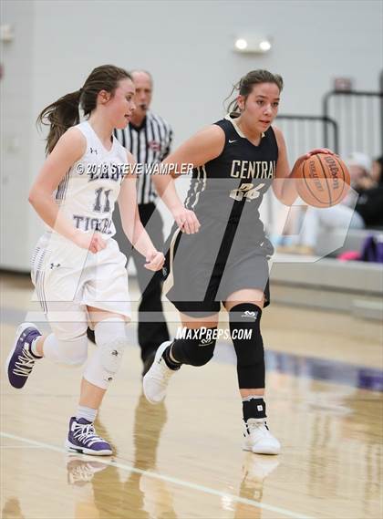 Thumbnail 3 in Central @ Watertown (Watertown Christmas Tournament) photogallery.