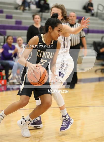 Thumbnail 2 in Central @ Watertown (Watertown Christmas Tournament) photogallery.