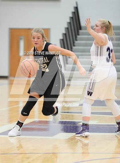 Thumbnail 1 in Central @ Watertown (Watertown Christmas Tournament) photogallery.