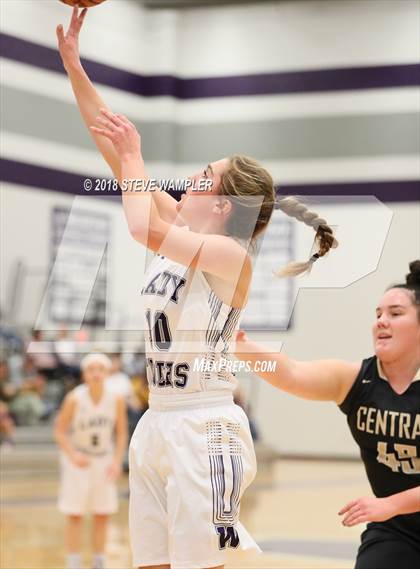 Thumbnail 3 in Central @ Watertown (Watertown Christmas Tournament) photogallery.