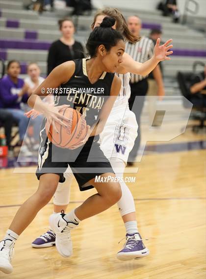 Thumbnail 3 in Central @ Watertown (Watertown Christmas Tournament) photogallery.
