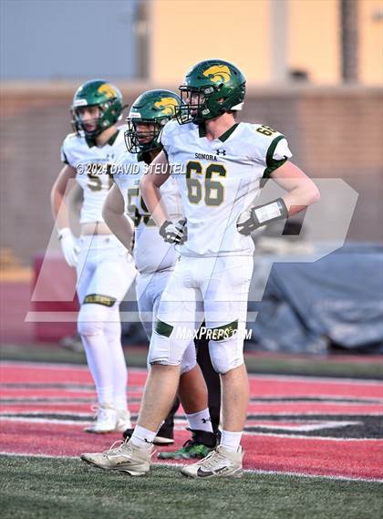Thumbnail 1 in Sonora vs. St. Pius X-St. Matthias Academy (CIF State Div. 4-A Final) photogallery.
