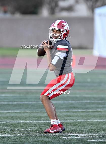 Thumbnail 1 in Sonora vs. St. Pius X-St. Matthias Academy (CIF State Div. 4-A Final) photogallery.