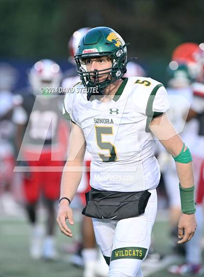 Thumbnail 3 in Sonora vs. St. Pius X-St. Matthias Academy (CIF State Div. 4-A Final) photogallery.