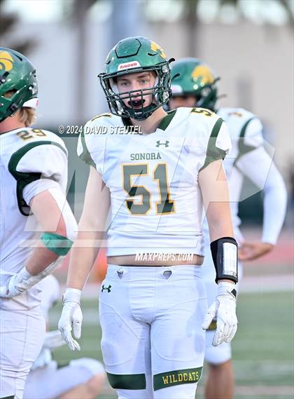 Thumbnail 2 in Sonora vs. St. Pius X-St. Matthias Academy (CIF State Div. 4-A Final) photogallery.