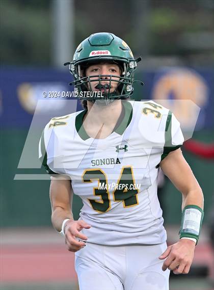 Thumbnail 1 in Sonora vs. St. Pius X-St. Matthias Academy (CIF State Div. 4-A Final) photogallery.