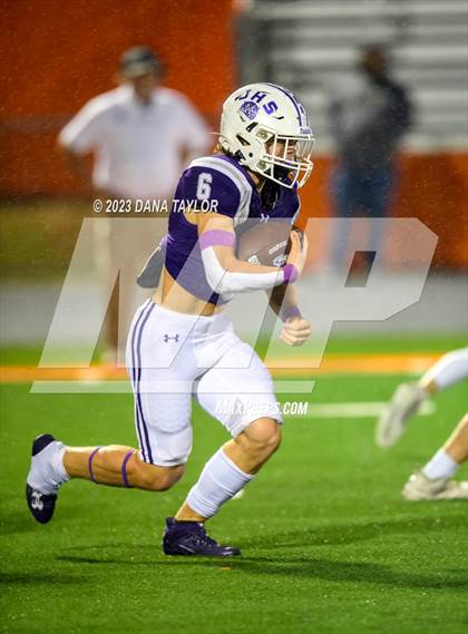 Thumbnail 2 in Callisburg vs. Jacksboro (UIL 3A Bi-District Championship) photogallery.