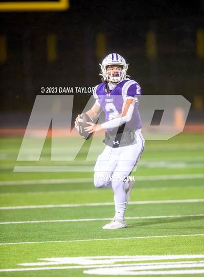 Thumbnail 3 in Callisburg vs. Jacksboro (UIL 3A Bi-District Championship) photogallery.