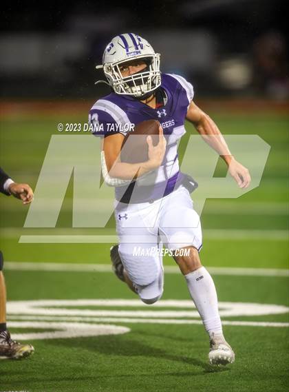Thumbnail 1 in Callisburg vs. Jacksboro (UIL 3A Bi-District Championship) photogallery.