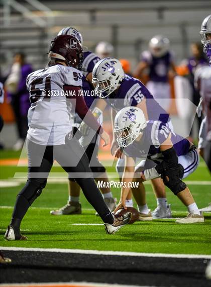 Thumbnail 2 in Callisburg vs. Jacksboro (UIL 3A Bi-District Championship) photogallery.