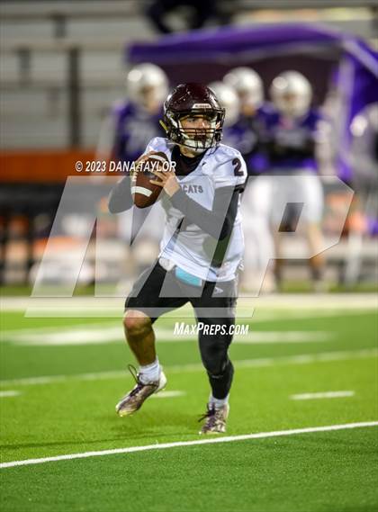 Thumbnail 1 in Callisburg vs. Jacksboro (UIL 3A Bi-District Championship) photogallery.