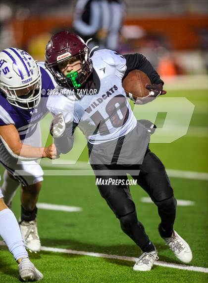 Thumbnail 1 in Callisburg vs. Jacksboro (UIL 3A Bi-District Championship) photogallery.