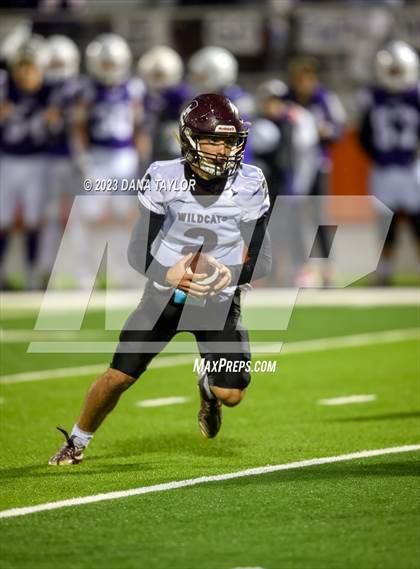 Thumbnail 2 in Callisburg vs. Jacksboro (UIL 3A Bi-District Championship) photogallery.