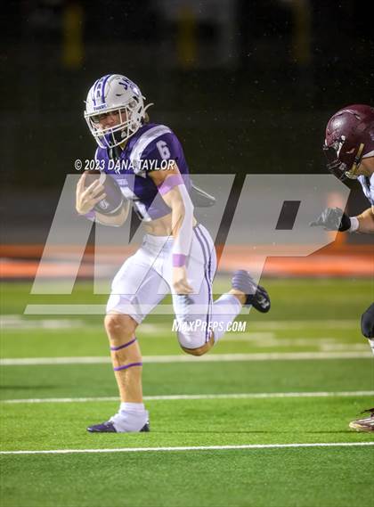 Thumbnail 2 in Callisburg vs. Jacksboro (UIL 3A Bi-District Championship) photogallery.