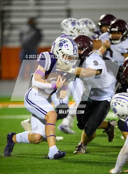 Thumbnail 3 in Callisburg vs. Jacksboro (UIL 3A Bi-District Championship) photogallery.
