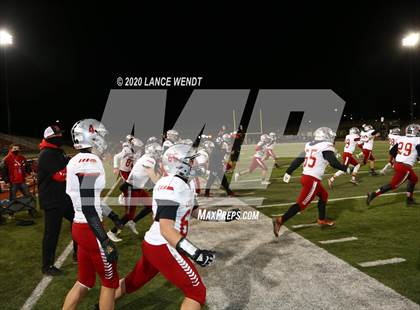 Thumbnail 2 in Loveland vs. Palmer Ridge (CHSAA 4A State Championship) photogallery.