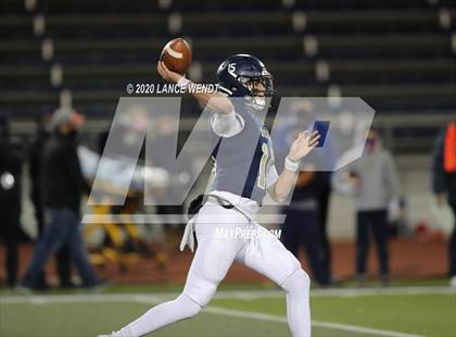 Thumbnail 2 in Loveland vs. Palmer Ridge (CHSAA 4A State Championship) photogallery.