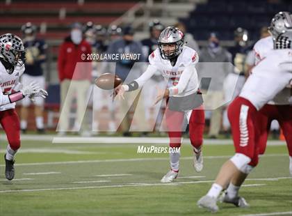 Thumbnail 3 in Loveland vs. Palmer Ridge (CHSAA 4A State Championship) photogallery.