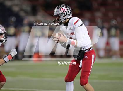 Thumbnail 3 in Loveland vs. Palmer Ridge (CHSAA 4A State Championship) photogallery.