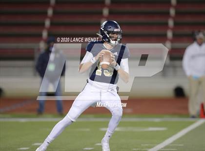 Thumbnail 3 in Loveland vs. Palmer Ridge (CHSAA 4A State Championship) photogallery.