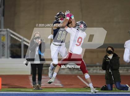 Thumbnail 3 in Loveland vs. Palmer Ridge (CHSAA 4A State Championship) photogallery.
