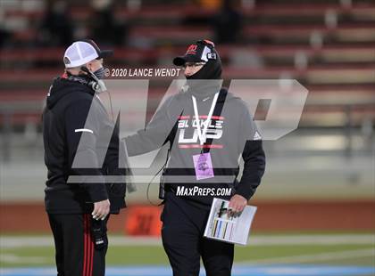 Thumbnail 3 in Loveland vs. Palmer Ridge (CHSAA 4A State Championship) photogallery.