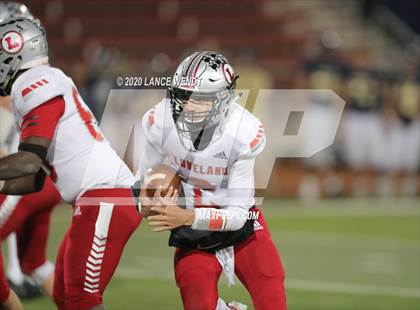 Thumbnail 3 in Loveland vs. Palmer Ridge (CHSAA 4A State Championship) photogallery.