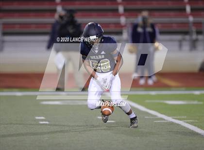 Thumbnail 3 in Loveland vs. Palmer Ridge (CHSAA 4A State Championship) photogallery.