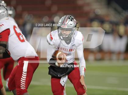 Thumbnail 2 in Loveland vs. Palmer Ridge (CHSAA 4A State Championship) photogallery.