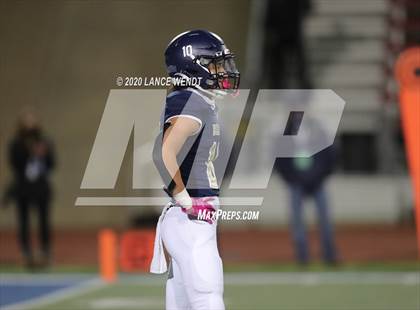 Thumbnail 2 in Loveland vs. Palmer Ridge (CHSAA 4A State Championship) photogallery.
