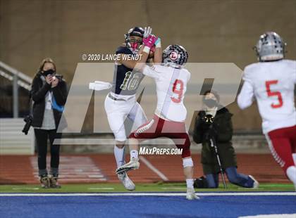 Thumbnail 1 in Loveland vs. Palmer Ridge (CHSAA 4A State Championship) photogallery.