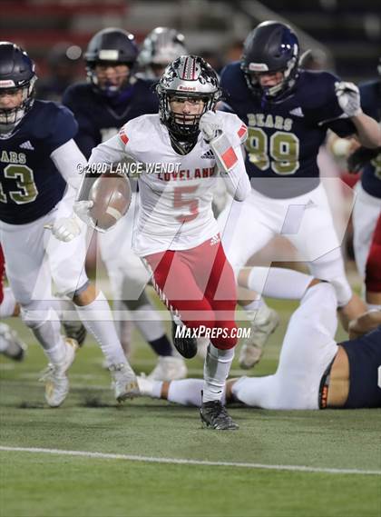 Thumbnail 2 in Loveland vs. Palmer Ridge (CHSAA 4A State Championship) photogallery.