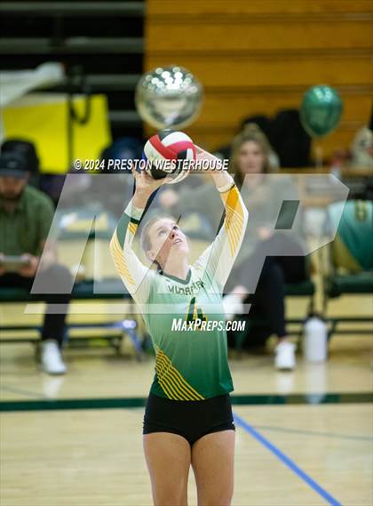 Thumbnail 1 in Royal @ Moorpark photogallery.