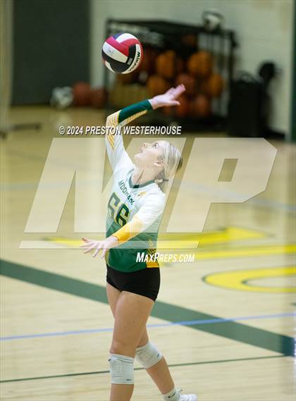 Thumbnail 3 in Royal @ Moorpark photogallery.