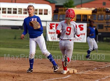 Thumbnail 2 in Bartlett vs. Brighton (Region 7AAA 1st Round) photogallery.