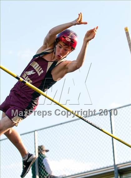 Thumbnail 3 in True Team Section 6AAA (Boys Pole Vault) photogallery.