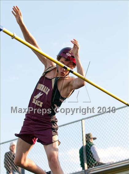 Thumbnail 1 in True Team Section 6AAA (Boys Pole Vault) photogallery.