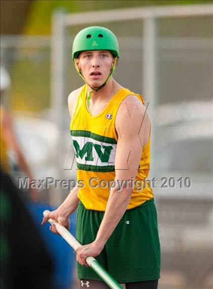 Thumbnail 1 in True Team Section 6AAA (Boys Pole Vault) photogallery.