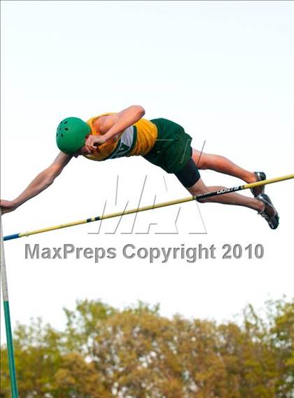 Thumbnail 2 in True Team Section 6AAA (Boys Pole Vault) photogallery.