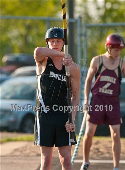 Thumbnail 1 in True Team Section 6AAA (Boys Pole Vault) photogallery.