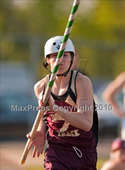 Thumbnail 3 in True Team Section 6AAA (Boys Pole Vault) photogallery.