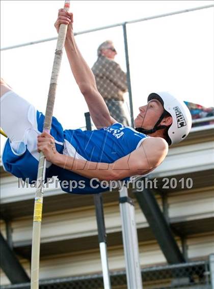 Thumbnail 3 in True Team Section 6AAA (Boys Pole Vault) photogallery.