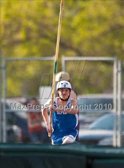 Thumbnail 1 in True Team Section 6AAA (Boys Pole Vault) photogallery.